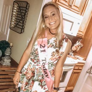 Meet your Posher, Treva